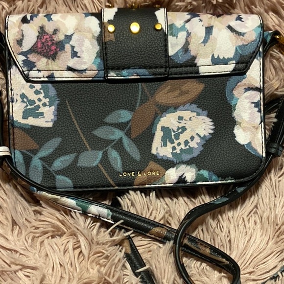 Love & Lore Floral Crossbody Bag with Gold Stud Detail – Elegant & Compact - Picture 2 of 5